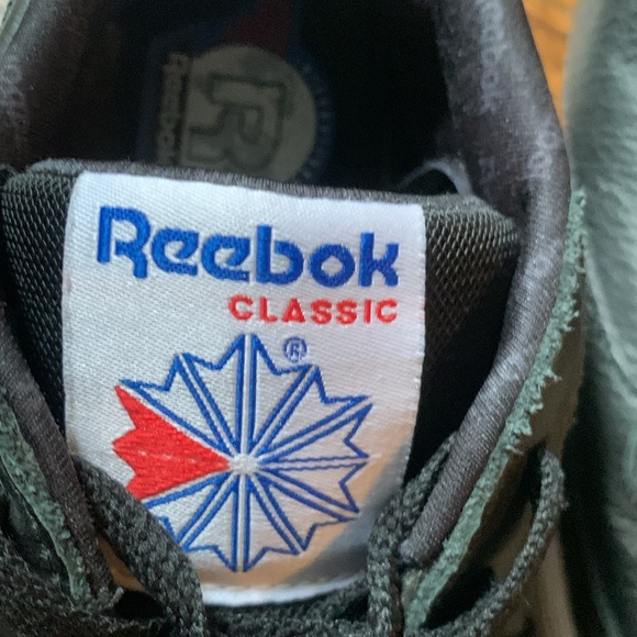 Reebok Classic Black Leather Sneakers - Picture 6 of 6